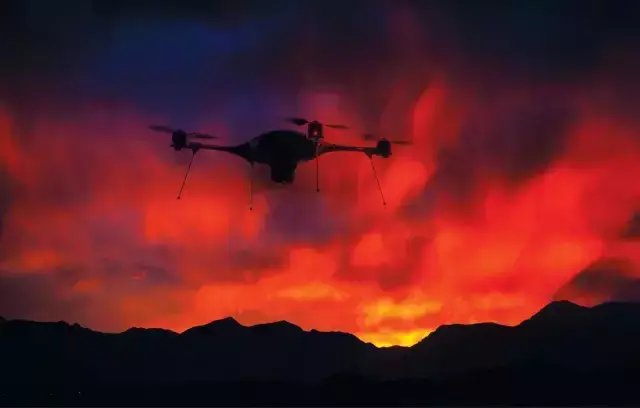 无人机使用方法，无人机第一次使用操作指南（航拍无人机的使用要点）