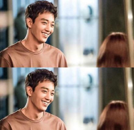 doctors在哪看，doctors电视剧在哪看（看韩剧Doctors里小鲜肉和大叔叔的变身治愈系微笑男神）