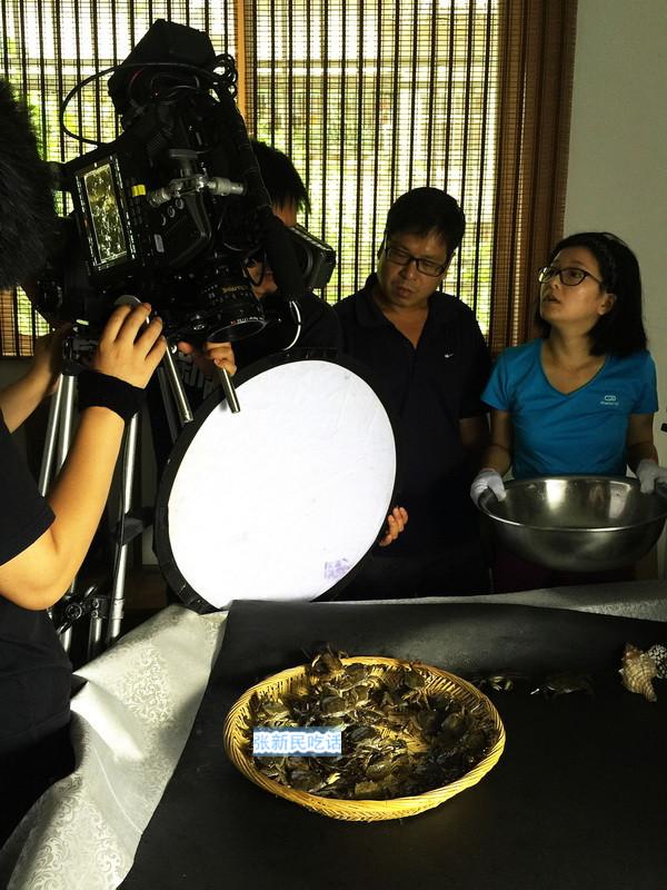 怎么处理扁蟹，螃蟹 怎么处理（潮汕人经常用来腌制生吃的“瘪蟹”或小扁蟹到底是什么蟹）