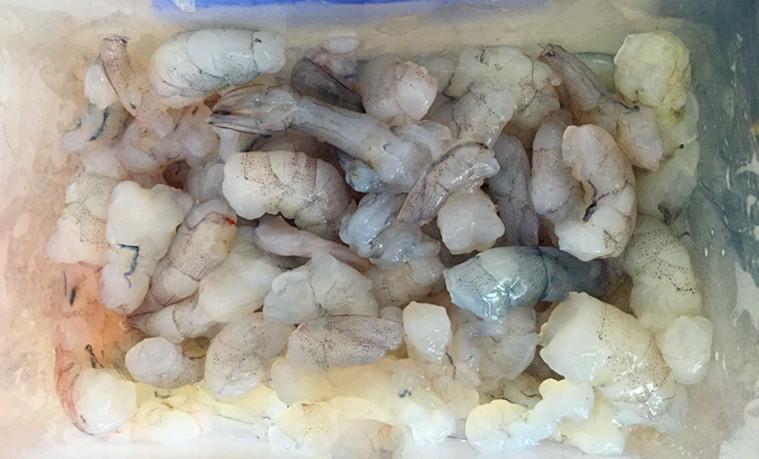 冻虾怎么做好吃又简单，冷冻皮皮虾肉怎么做好吃又简单（两分钟可以教你做出一盘硬菜）