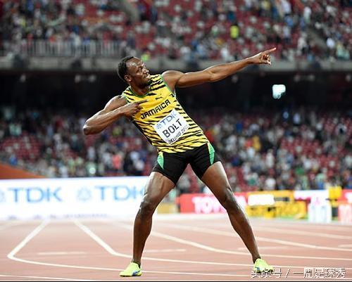 2008博尔特100米决赛 回顾08年北京奥运会男子100米决赛,博尔特回头看