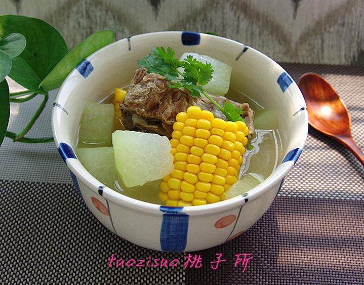 龙骨玉米冬瓜汤最正宗的做法，龙骨冬瓜汤的做法窍门（龙骨煲汤放上这两样食材）