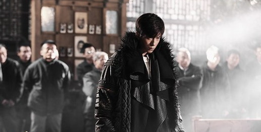 1,《通天盛宴》作者:线性木头.2,《盗墓迷城》作者:若封.