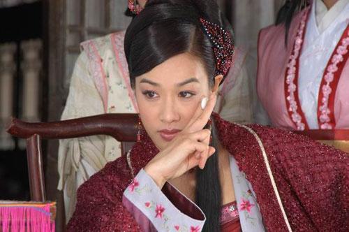 1,电影《财神客栈》玉玲珑饰演者刘洋,1983年生于北京,毕业于中央戏剧