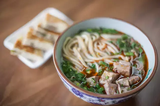 mutton kebabs什么意思，delicious（一个资深吃货到了国外不怕没得吃）