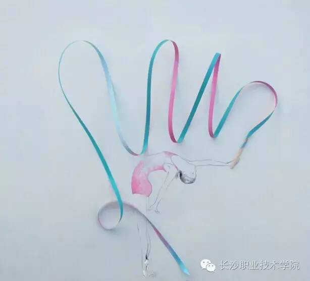 历历在目还是沥沥在目，沥沥在目中哪个字错了（能给小编带来正能量的......）