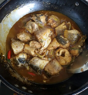 梭子鱼做法，梭子鱼做法图片（肉质鲜嫩，美味可口的红烧梭鱼）