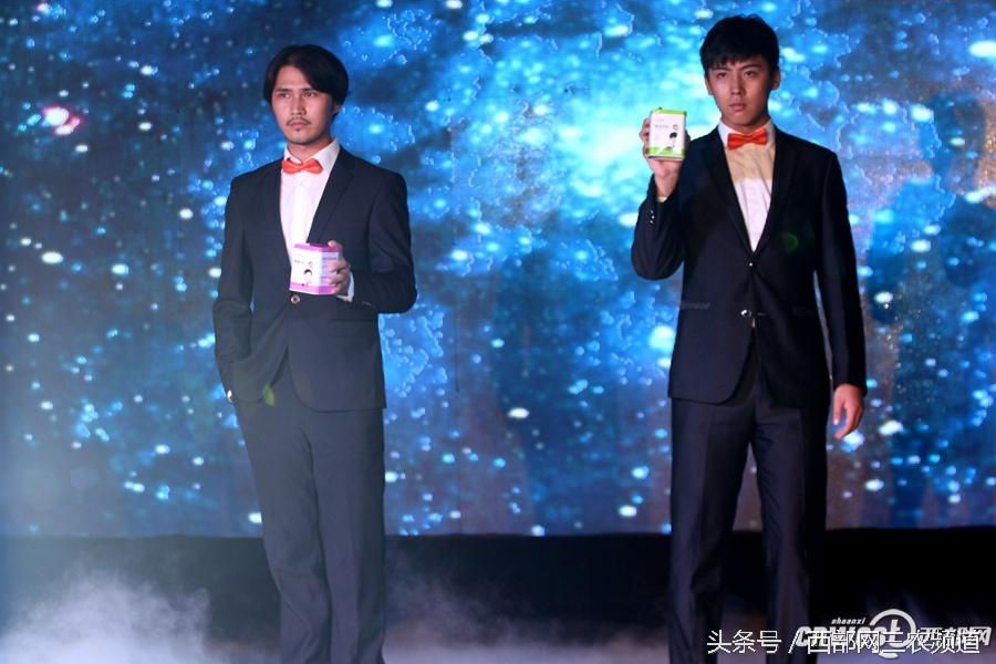 本香世界是个什么东西，本香世界怎么赚钱（但是风头却被这群帅哥美女抢走了）