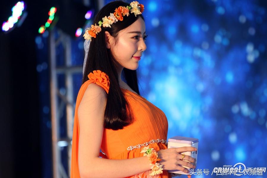 本香世界是个什么东西，本香世界怎么赚钱（但是风头却被这群帅哥美女抢走了）