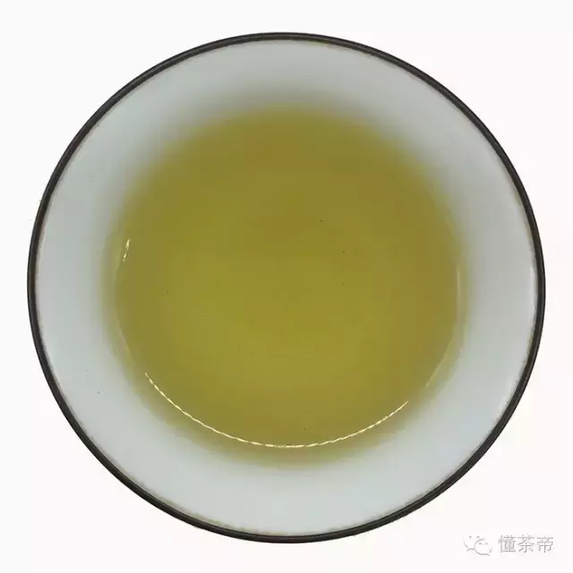 乌龙茶和铁观音的区别，铁观音茶叶是绿茶吗（铁观音和台湾乌龙）