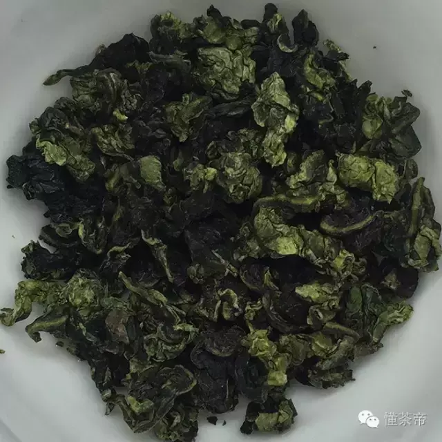 乌龙茶和铁观音的区别，铁观音茶叶是绿茶吗（铁观音和台湾乌龙）