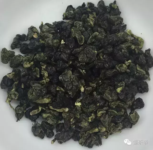 乌龙茶和铁观音的区别，铁观音茶叶是绿茶吗（铁观音和台湾乌龙）