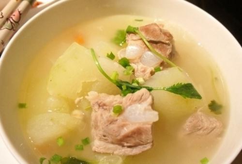 请问海带冬瓜汤有什么功效，冬瓜海带汤作用（海带冬瓜汤怎么做）