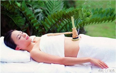 艾灸肚脐的作用，艾灸肚脐的好处与功效（为什么每次艾灸都要艾肚脐）