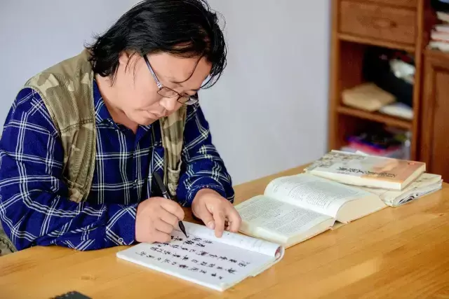 热血无赖 安装 停，热血无赖下载（你很难想象《余罪》那样的警匪刑侦故事诞生于这样一个热血无赖）