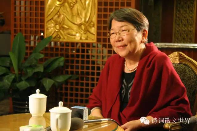 席慕容简介，席慕容简介300字（席慕蓉：最美的八首诗歌）