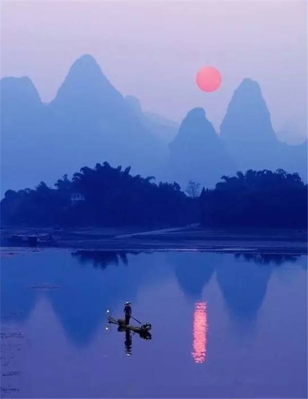 席慕容简介，席慕容简介300字（席慕蓉：最美的八首诗歌）