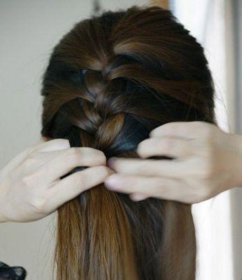 蝎子辫和蜈蚣辫一样吗，蜈蚣辫蝎子辫鱼骨辫的编发详细图解（2款好看的韩式蝎子辫编发图解）