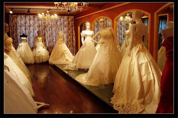 苏州虎丘婚纱店哪家比较好，苏州虎丘婚纱店哪家比较好一点（韩系、日系、中式婚纱选购攻略）