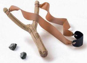 木头弹弓制作，木头弹弓制作方法视频,简单易学（如何做一把弹弓）