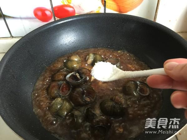 田螺塞肉的做法，田螺塞肉的做法大全家常窍门（田螺塞肉的做法视频窍门）