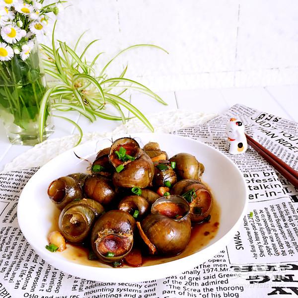 田螺塞肉的做法，田螺塞肉的做法大全家常窍门（田螺塞肉的做法视频窍门）