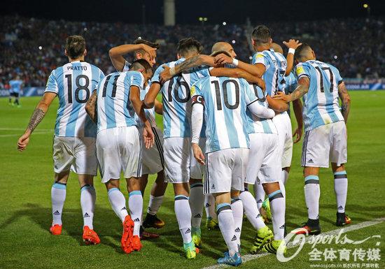 直播阿根廷对乌拉圭世界杯预选赛（世预赛-梅西回归绝杀迪巴拉染红 10人阿根廷1-0乌拉圭）