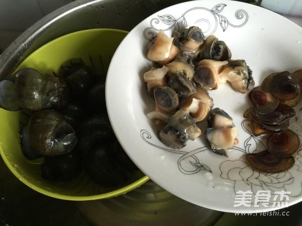 田螺塞肉的做法，田螺塞肉的做法大全家常窍门（田螺塞肉的做法视频窍门）