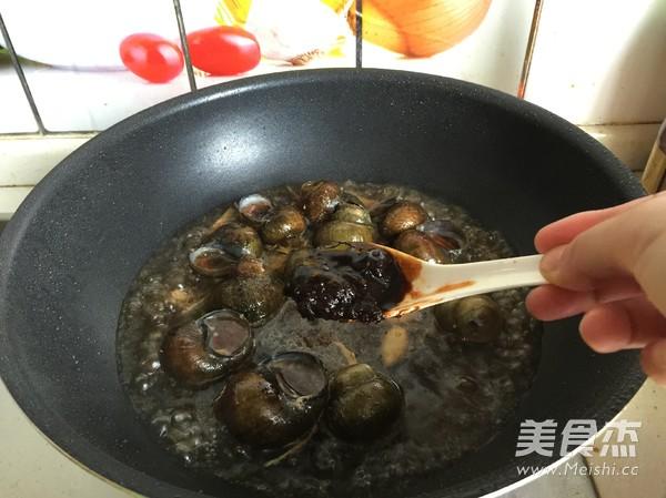 田螺塞肉的做法，田螺塞肉的做法大全家常窍门（田螺塞肉的做法视频窍门）