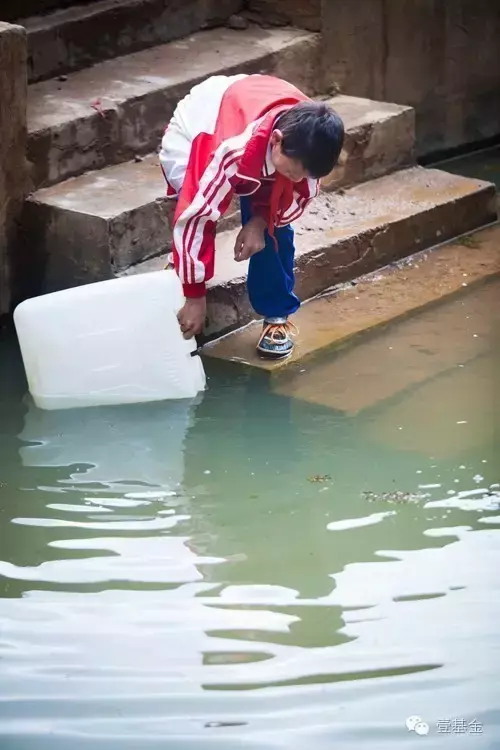 艾特是什么意思，网络艾特是什么意思（别艾特我了，直接+我）