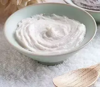 黑头怎么去除简单方法，男生脸上黑头怎么去除简单方法（两个中医“妙方”教你去除黑头无烦恼）