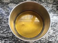 广式豆沙蛋黄月饼，广式豆沙蛋黄月饼的做法（新手也可以做出完美的广式豆沙蛋黄月饼）