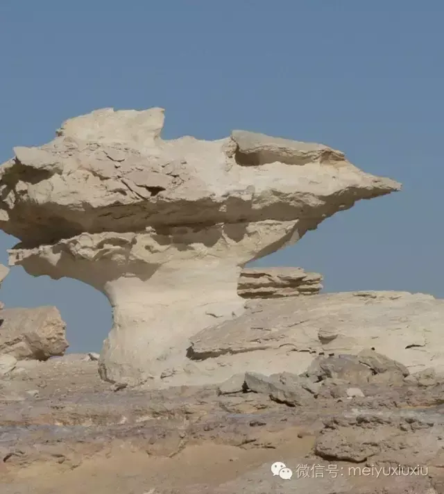 戈壁羊脂玉是玉吗，戈壁羊脂玉和和田羊脂玉区别（是公主滴落的眼泪）