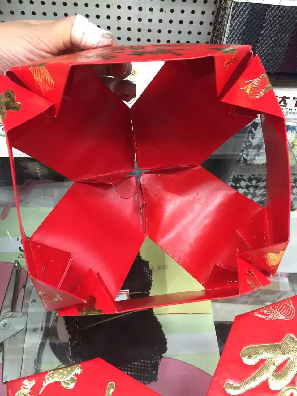 红包花灯制作方法，红包花灯制作方法大全（和孩子一起动手用红包做个漂亮的灯笼吧）