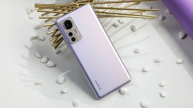 The best small-screen mobile phone in 2022 The screen is small but ...