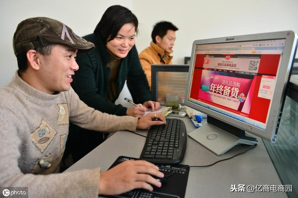 网上女包批发(女包批发一手货源)