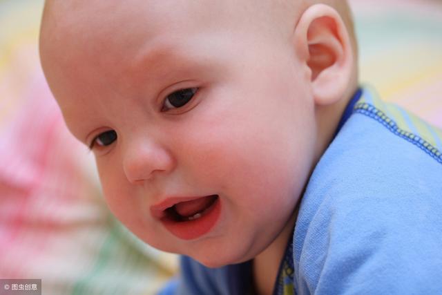 宝宝出牙的表现和症状有哪些，宝宝出牙有什么表现（帮宝宝舒服度过萌牙期）
