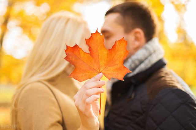 婚外情人必须谈钱，女人该不该花婚外情人的钱（斩断一段婚外情最好的方式）