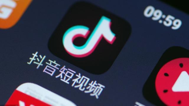 在抖音做自媒体怎么赚钱，在抖音做自媒体怎么赚钱的？