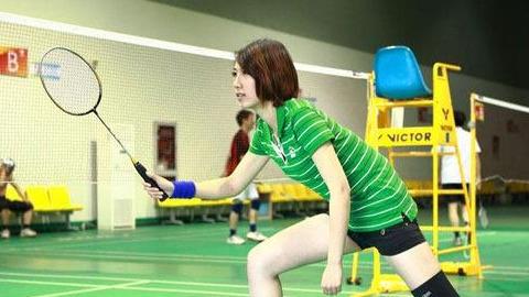女性经常打羽毛球的好处，打羽毛球的好处和坏处（女生应该打羽毛球的9大理由）