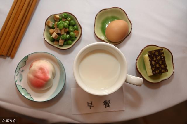 月子食谱大全及做法，坐月子食谱大全及做法（月子里1日3餐这样吃）