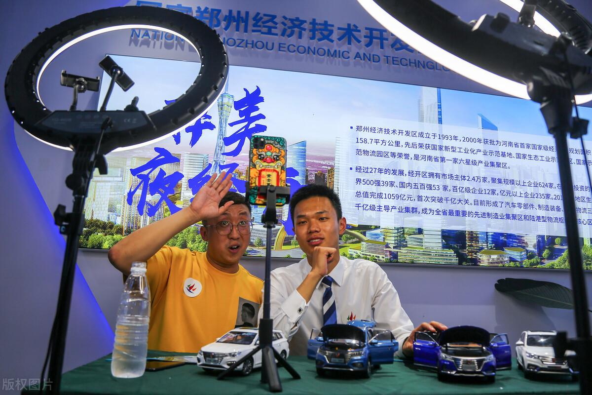 直播需要什么设备(专业直播设备全套都有什么)