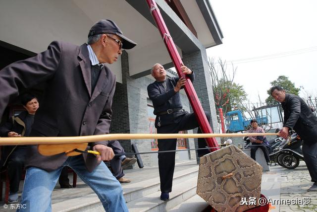 一把二胡拉断腰，二胡老师教你三天学会拉二胡（真的是一把二胡拉断腰啊）