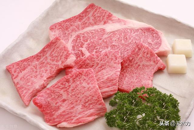 牛肉怎麼切才嫩,牛肉怎樣切才嫩(切牛肉的正確方法)