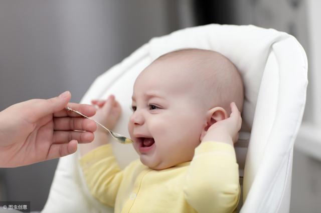 宝宝出牙的表现和症状有哪些，宝宝出牙有什么表现（帮宝宝舒服度过萌牙期）