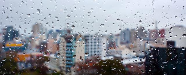 梦见雨的周公解梦，梦见好象下雨（今日微雨，适合做梦）