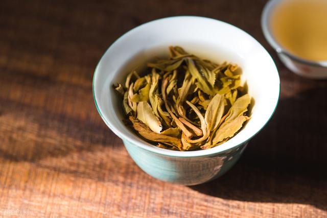 熟茶有哪些品种，普洱熟茶有哪几种（“生茶”和“熟茶”有啥区别）