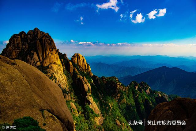 黄山天都峰资料，关于黄山和天都峰的资料（打卡黄山地标景点）