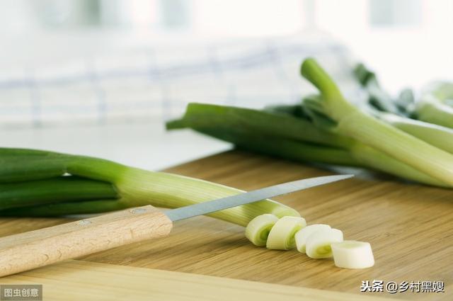 炖肉调料怎么配，炖肉调料怎么配好吃（几种农村厨房常见炖肉时的调料投放）