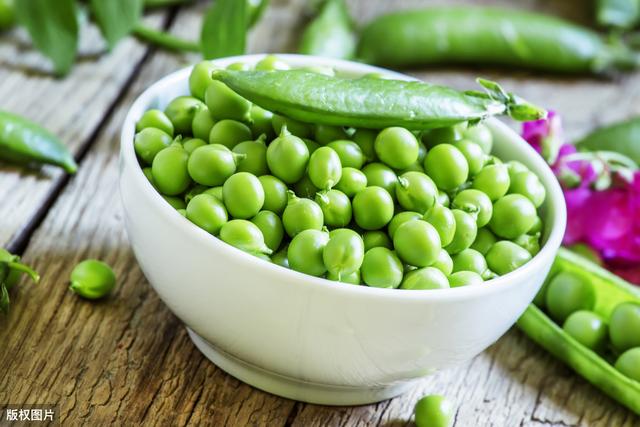 豌豆热量高为什么减肥还能吃，吃豌豆能减肥吗（当季美食青豌豆比藜麦便宜20多倍）